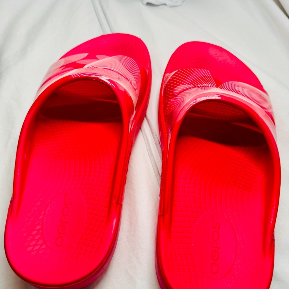 OOFOS OOAHH LIMITED SLIDE SANDAL - NEON BERRY BREEZE hot pink - Picture 5 of 7
